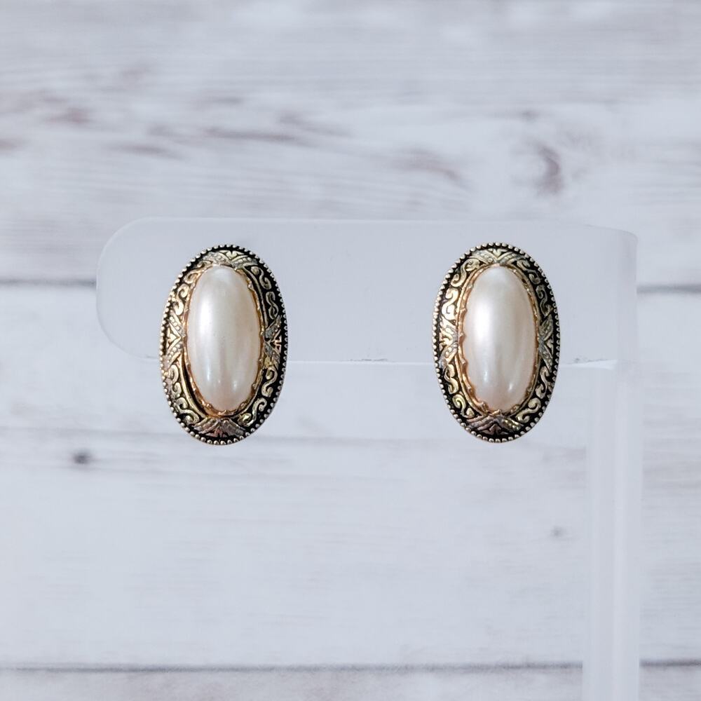 Vintage Clip On Earrings Oval Shaped Faux Pearl with Gold Tone Halo